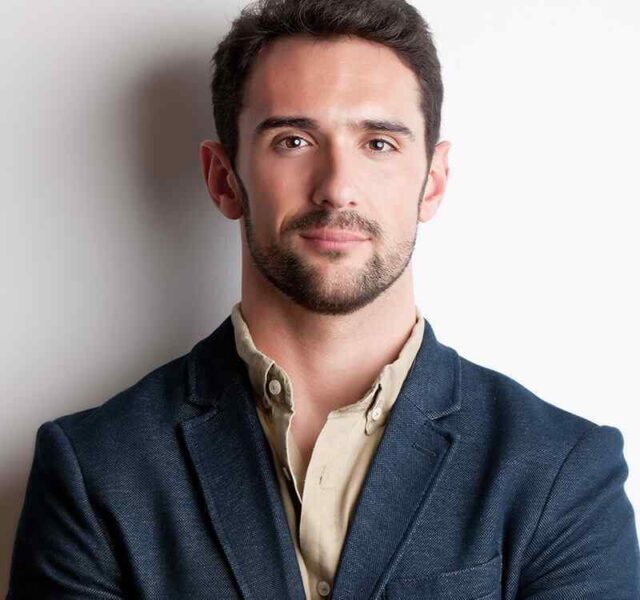 https://santarosa.familjebil.co/wp-content/uploads/2018/12/team_01-640x600.jpg